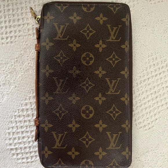 Louis Vuitton Bags Louis Vuitton Zippy De Voyage Travel Organizer